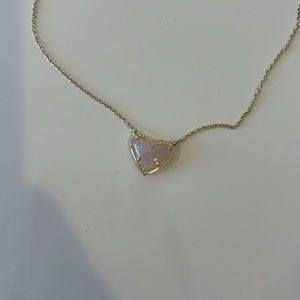 Kendra Scott Ari Heart Gold Pendant Necklace in Rose Quartz